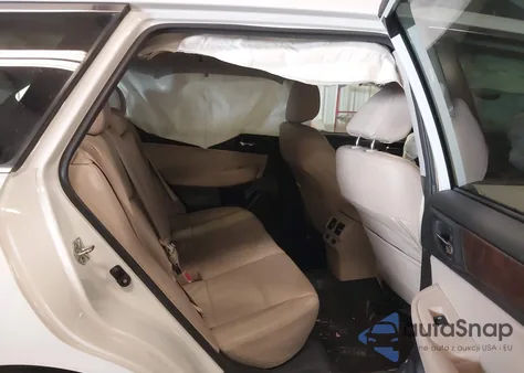 2016 Subaru Outback 2.5I Limited z USA, uszkodzony, nr VIN 4S4BSBNC9G3273234